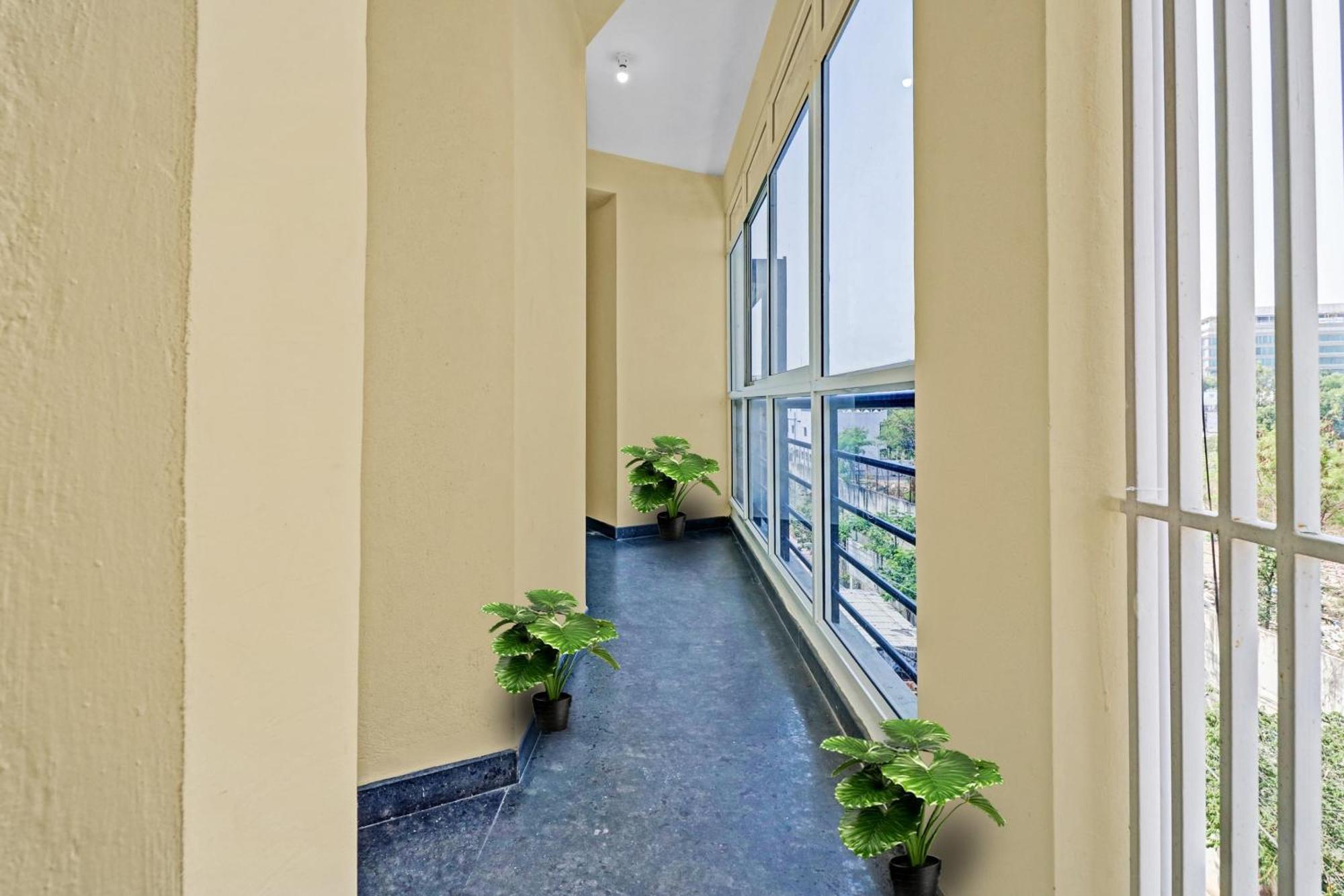 Hotel O Mn Residency Near Ragigudda Sri Prasanna Anjaneyaswamy Temple Bangalore Buitenkant foto